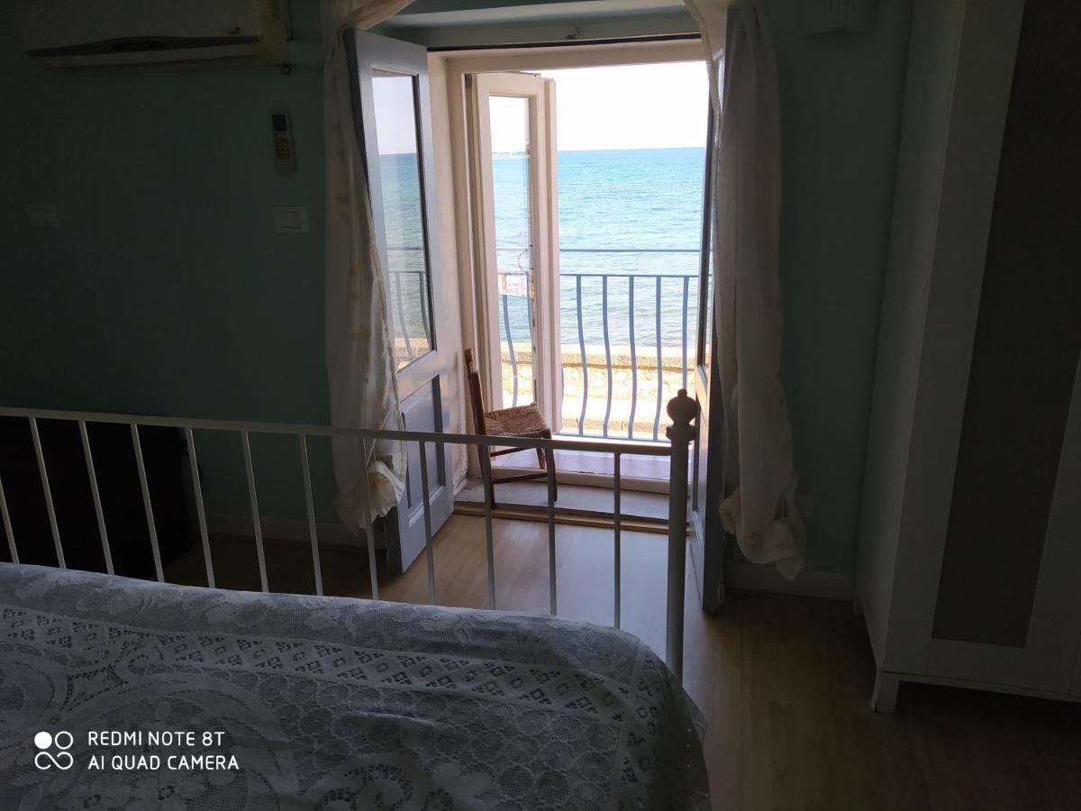 La Casetta Azzurra Naxos จีอาร์ดีนี นักซอส ภายนอก รูปภาพ