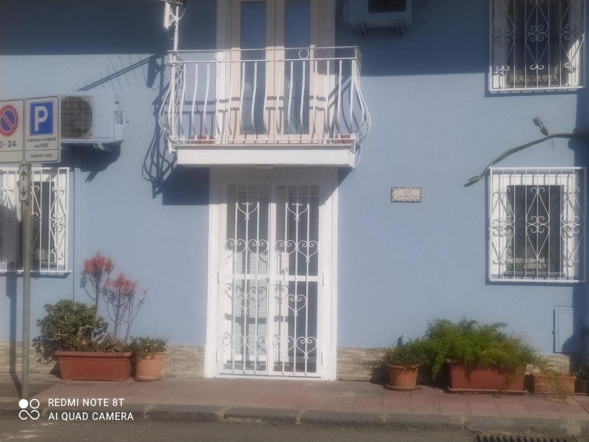 La Casetta Azzurra Naxos จีอาร์ดีนี นักซอส ภายนอก รูปภาพ